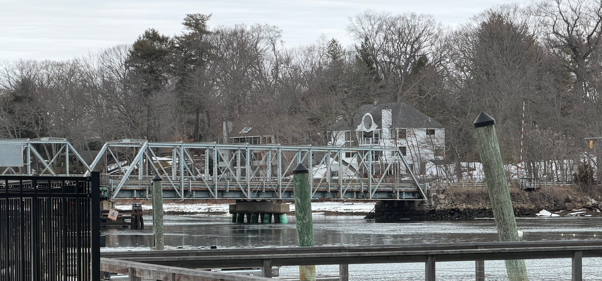 What Should the Future of Westport’s Cribari Bridge Be?